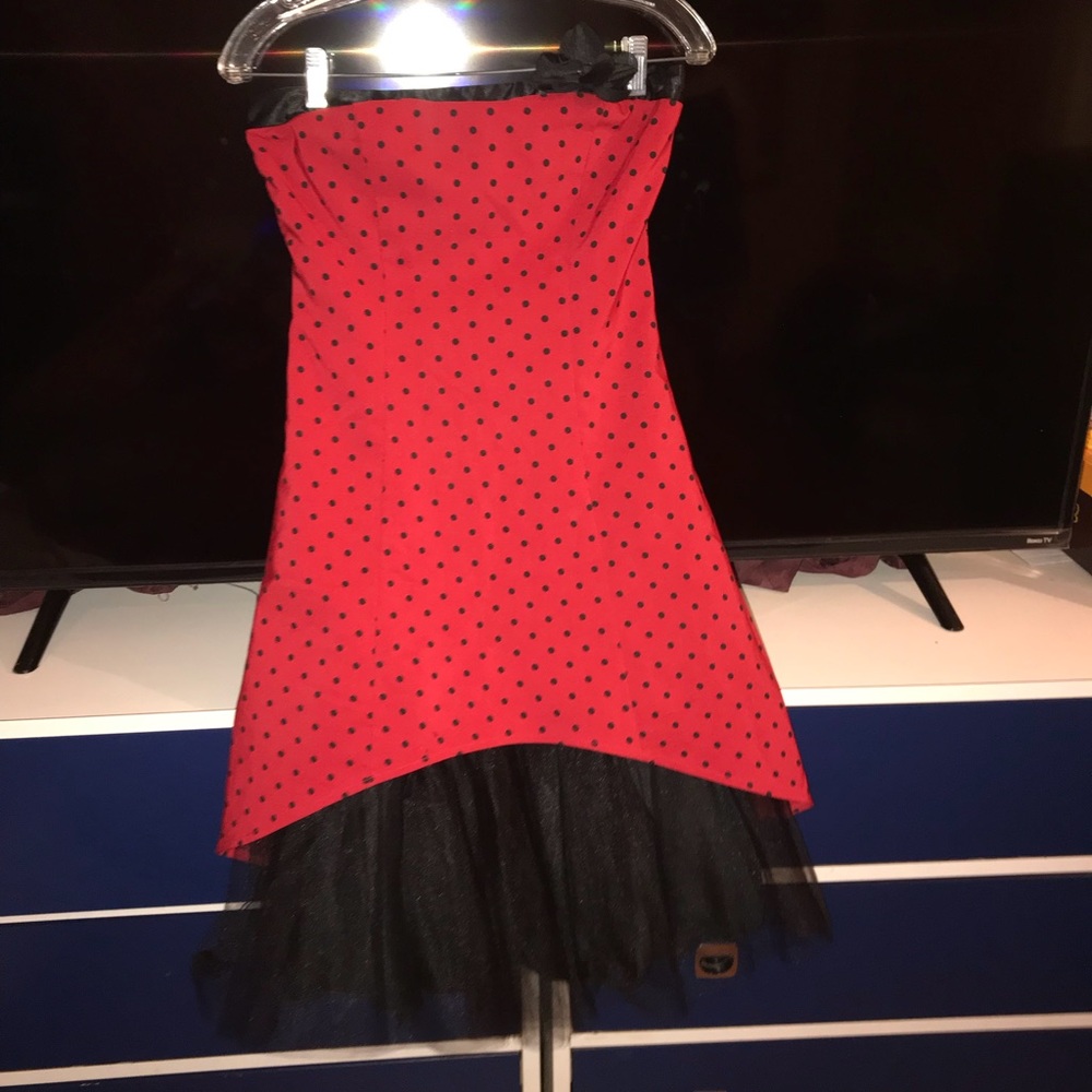 No stains on them brand new worn a few times 5.00